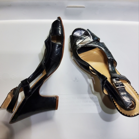 Chinese Laundry Peep Toe High Heel Sandals - Picture 6 of 13